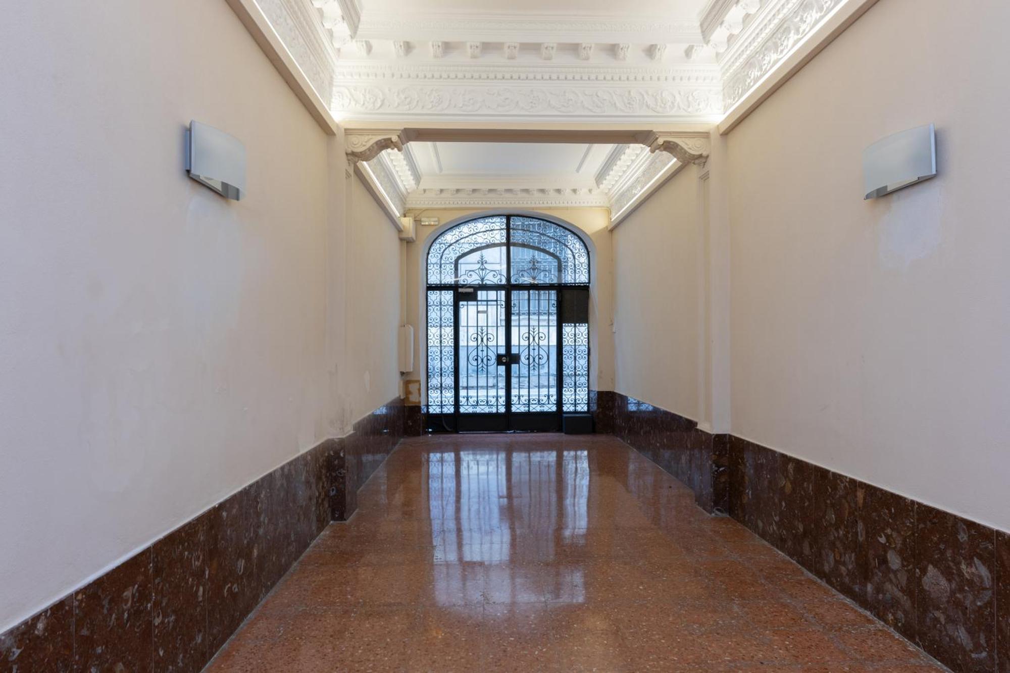 Hotel Lyon Barcelona Luaran gambar